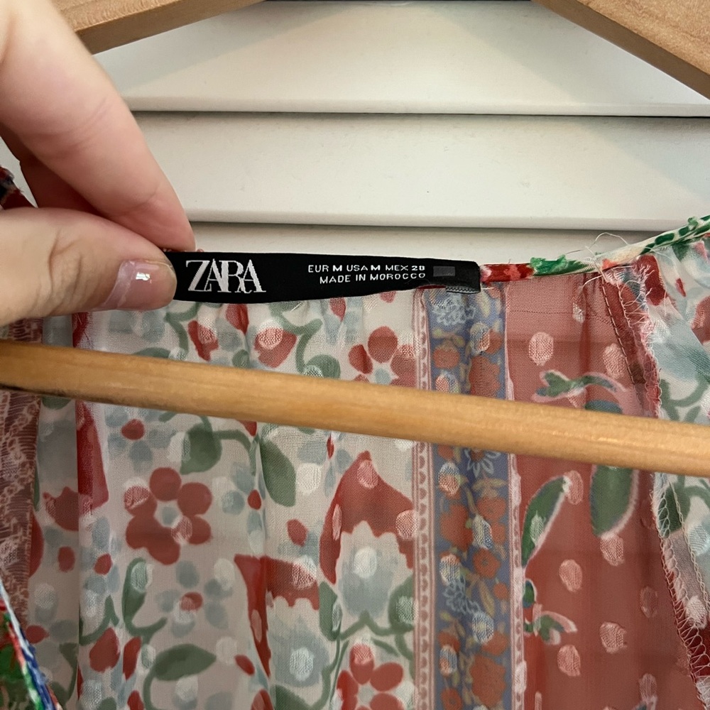 Zara Floral Maxi Dress - Picture 3 of 3